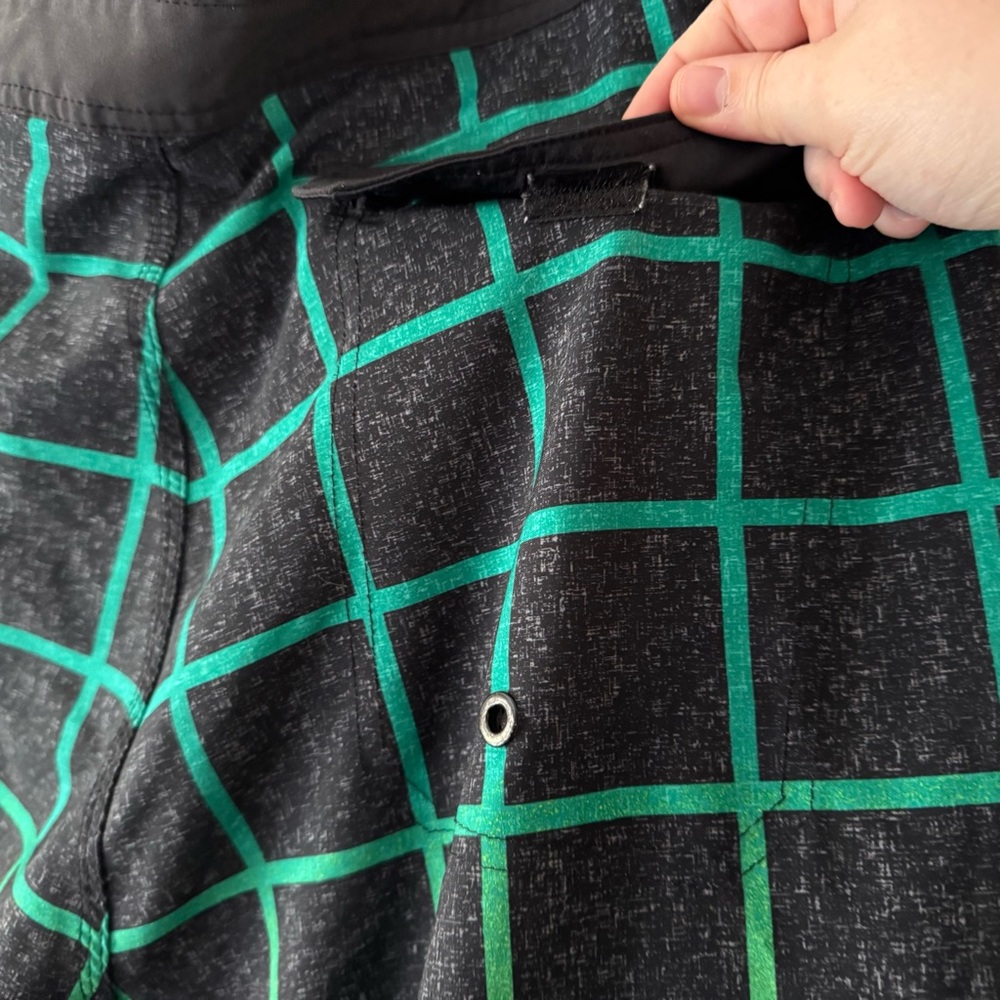 Old Navy California Board Short 38 Plaid Grid Ombre Surfcore Streetwear Festival - Picture 8 of 11